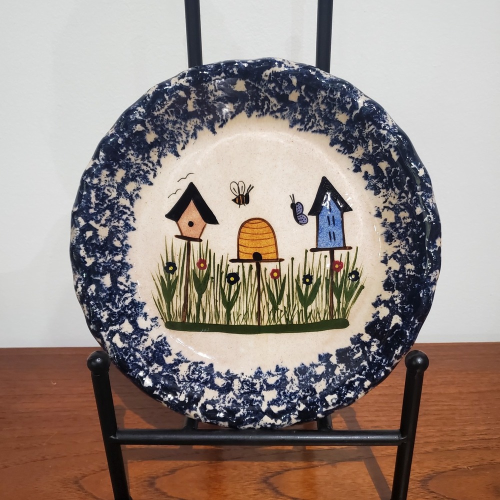 Spatterware pottery blue‎ and white pie plate w/ birdhouse nature motif